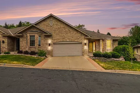 13009 Garvin Brook Ln, Apple Valley, MN 55124