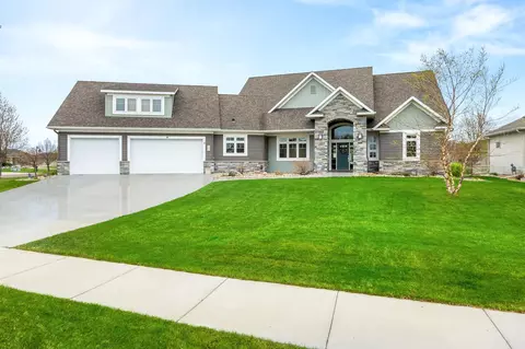 6520 Christianson Pkwy S, Fargo, ND 58104
