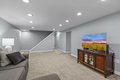 Living - 10101 Harrison Rd, Bloomington, MN 55437 photo 5 of 5