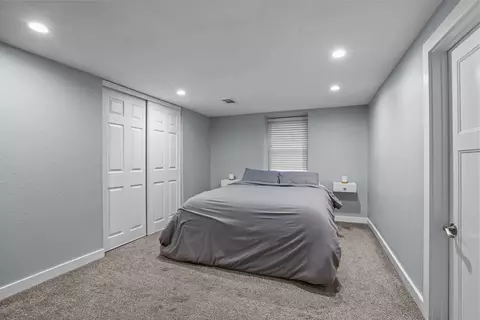Bedroom - 10101 Harrison Rd, Bloomington, MN 55437 photo 3 of 4