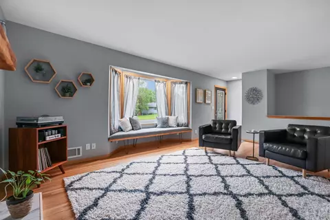 Living - 10101 Harrison Rd, Bloomington, MN 55437 photo 4 of 5
