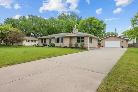 10101 Harrison Rd, Bloomington, MN 55437