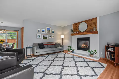 Living - 10101 Harrison Rd, Bloomington, MN 55437 photo 3 of 5