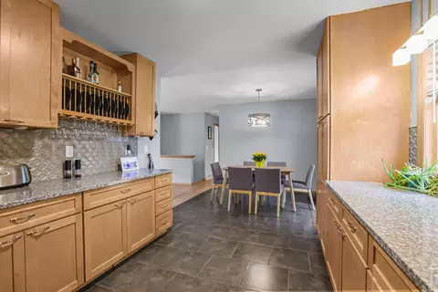 Kitchen - 10101 Harrison Rd, Bloomington, MN 55437 photo 5 of 6