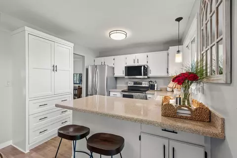 Kitchen - 2123 Cliffview Dr, Eagan, MN 55122 photo 2 of 2