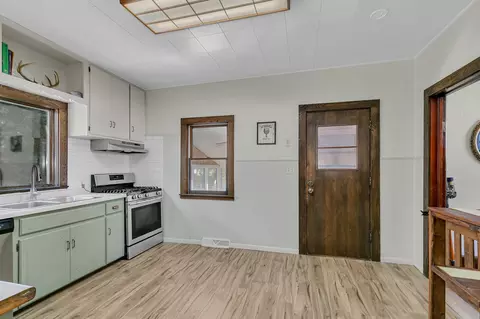 Kitchen - 147 18th Ave N, Saint Cloud, MN 56303 photo 3 of 3