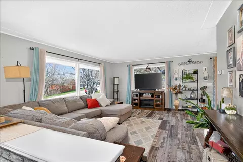 Living - 6501 Westgate Blvd, Duluth, MN 55807 photo 1 of 6