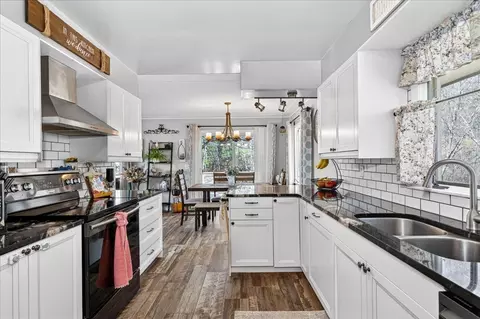 Kitchen - 6501 Westgate Blvd, Duluth, MN 55807 photo 3 of 3