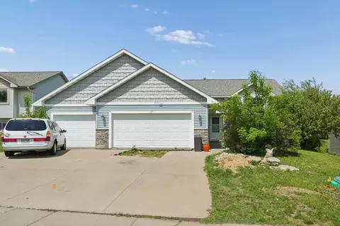 2711 Hilltop Ln, River Falls, WI 54022
