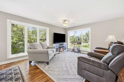 Living - 22645 Csah 14, Darwin, MN 55324 photo 1 of 2