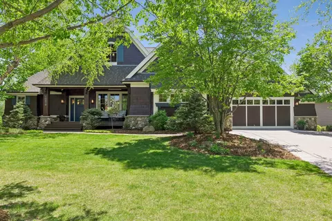 10879 Bentwater Ln, Woodbury, MN 55129