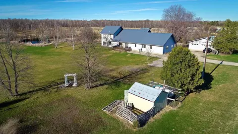 2866 12th St NW, Baudette, MN 56623