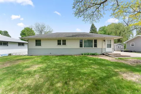 5812 Boone Ave N, New Hope, MN 55428