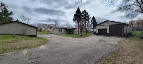 209 3rd Ave S, Dent, MN 56528