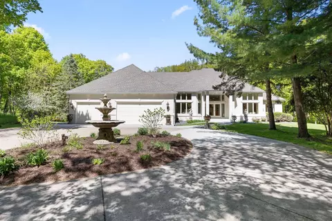 1650 N Farm Rd, Long Lake, MN 55356