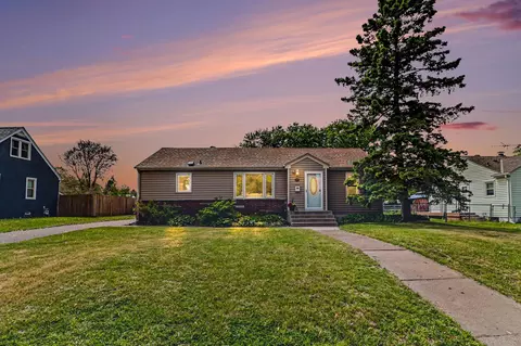 1009 Marshall Ave, Saint Paul Park, MN 55071