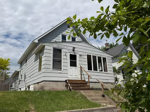 827 Lafond Ave, Saint Paul, MN 55104