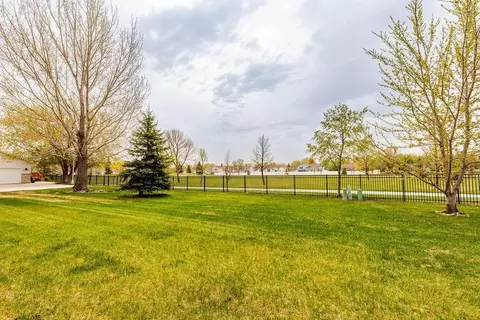 Exterior - 3236 35th Ave S, Fargo, ND 58104 photo 4 of 5