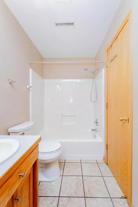 Bath - 3236 35th Ave S, Fargo, ND 58104 photo 3 of 4