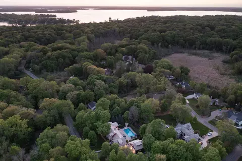 View/Area - 4202 Heathcote Rd, Deephaven, MN 55391 photo 2 of 3