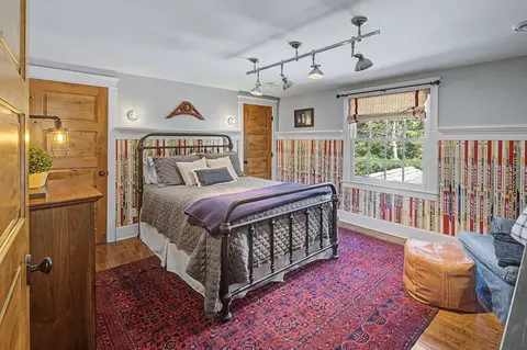 Bedroom - 4202 Heathcote Rd, Deephaven, MN 55391 photo 3 of 4
