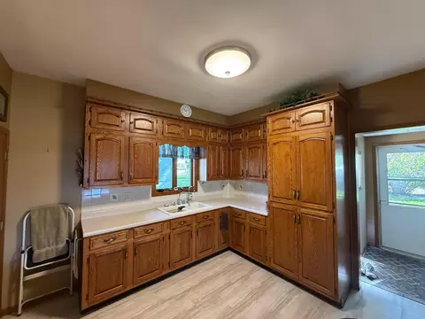 Kitchen - 209 S Spring Ave, Springfield, MN 56087 photo 2 of 2