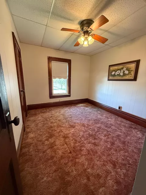 Bedroom - 209 S Spring Ave, Springfield, MN 56087 photo 3 of 4