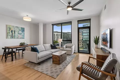 1240 S 2nd St #716, Minneapolis, MN 55415