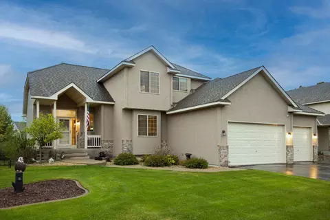 13190 Avocet St NW, Coon Rapids, MN 55448