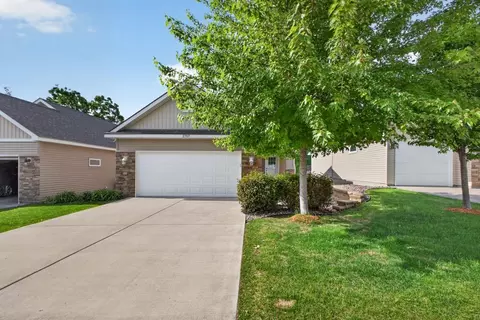 2707 Ridgeview Dr, Red Wing, MN 55066