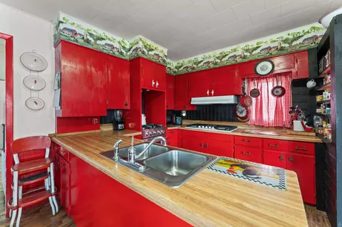 Kitchen - 84481 Denham Rd, Willow River, MN 55795 photo 5 of 9