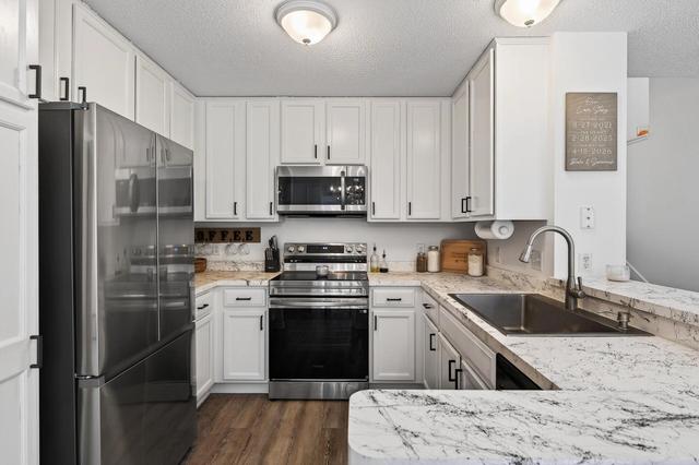 4905 Bluff Heights Trl SE, Prior Lake, MN 55372