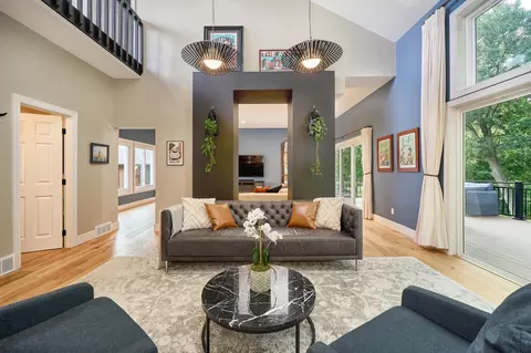 Living - 4774 Oak Way, Eagan, MN 55122 photo 3 of 8