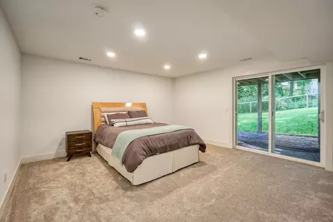 Bedroom - 4774 Oak Way, Eagan, MN 55122 photo 4 of 4
