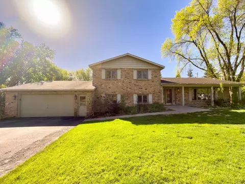 3116 Greenock Rd, Saint Cloud, MN 56301