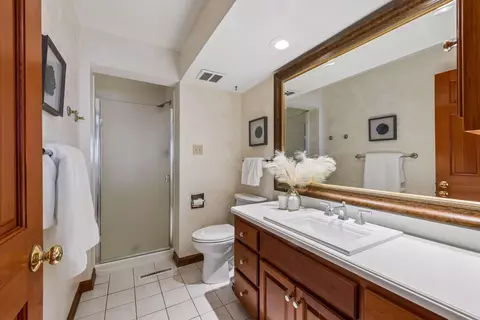 Bath - 5573 Bartlett Blvd, Mound, MN 55364 photo 1 of 3