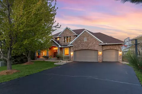 3910 Linden Pl, Medina, MN 55340