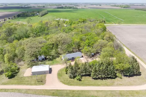 37285 161st Ave, Montgomery, MN 56069