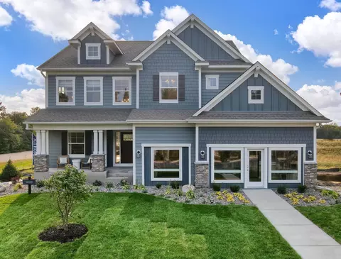 8013 Glenwood Dr, Lino Lakes, MN 55014