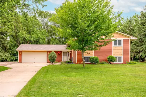 10640 Quebec Ave N, Brooklyn Park, MN 55445