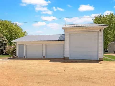 Exterior - 641 Summit Ave, Balaton, MN 56115 photo 6 of 8