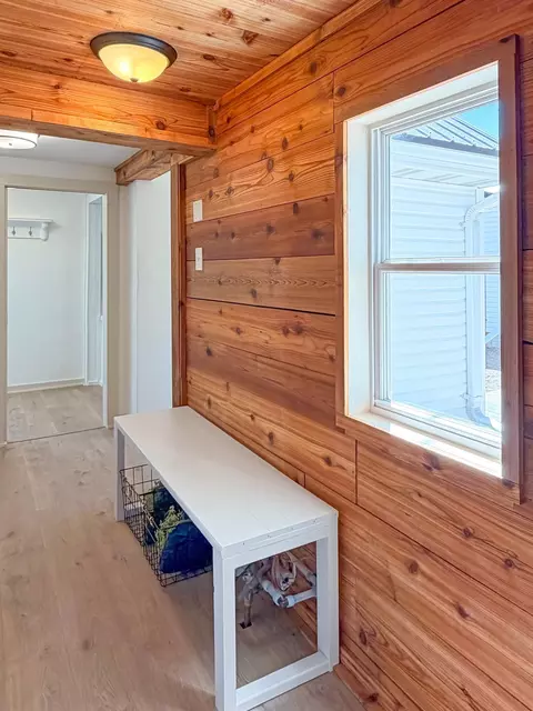 Entry Way - 641 Summit Ave, Balaton, MN 56115 photo 4 of 6