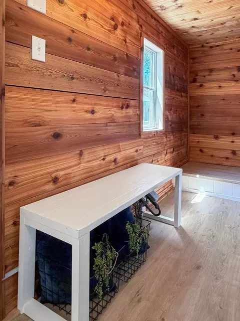 Entry Way - 641 Summit Ave, Balaton, MN 56115 photo 5 of 6