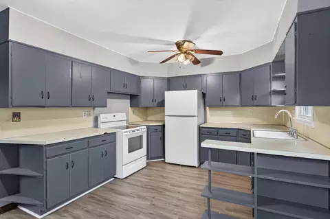 2841 Blackstone Ave, Saint Louis Park, MN 55416
