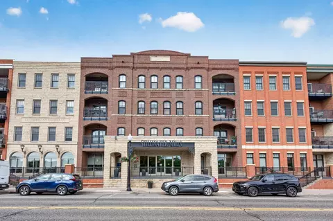 350 Main St N #406, Stillwater, MN 55082