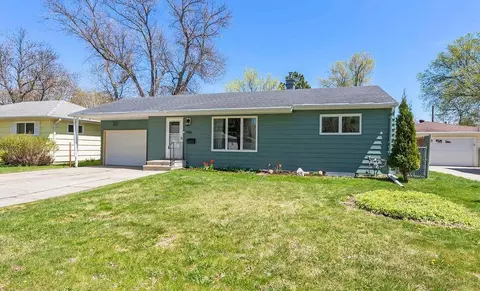 1416 15th St S, Moorhead, MN 56560