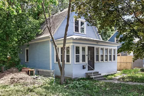 242 Penn Ave N, Minneapolis, MN 55405