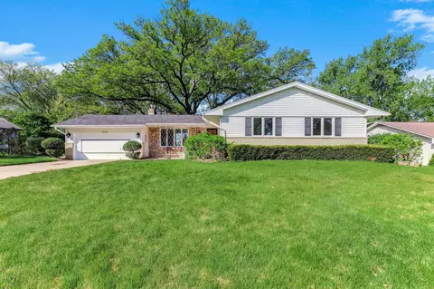 7610 Alden Way NE, Fridley, MN 55432