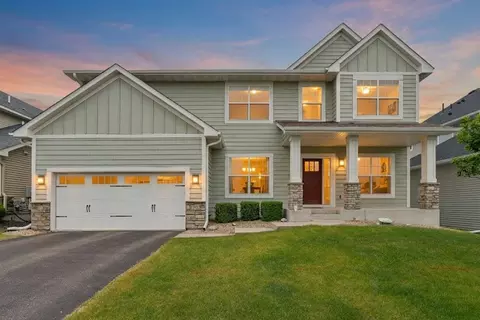 1202 Rosemary Ln, Chaska, MN 55318