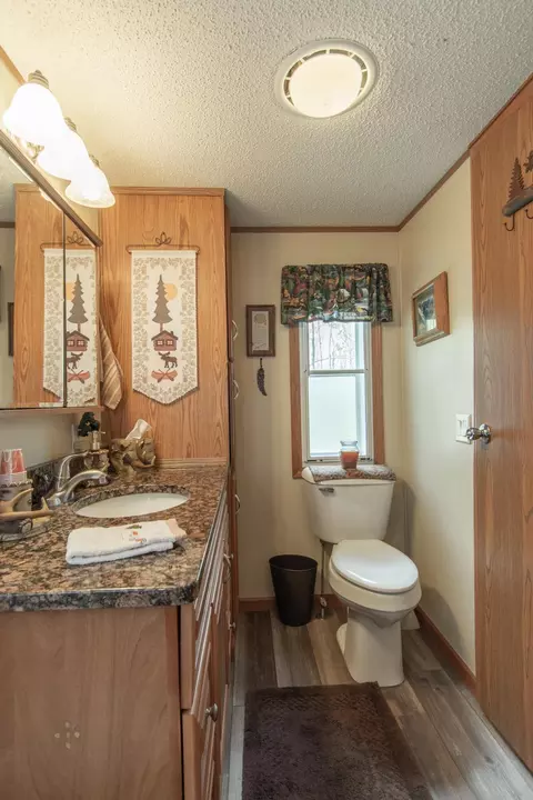 Bath - 51223 221st Pl, Mcgregor, MN 55760 photo 2 of 4